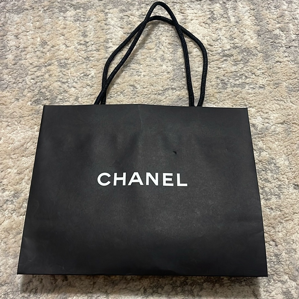 Chanel shopping bag